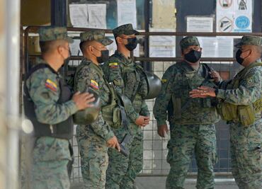 Motín en prisión de Ecuador deja al menos 100 muertos; declaran estado de excepción carcelaria