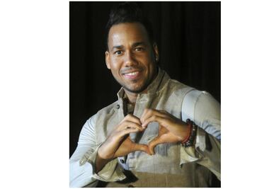Romeo Santos sorprende a sus fans con la noticia del nacimiento de su nuevo hijo