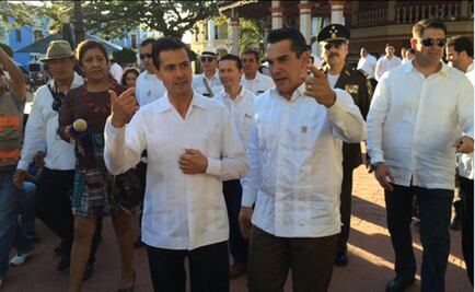 Peña rompe el protocolo en Campeche