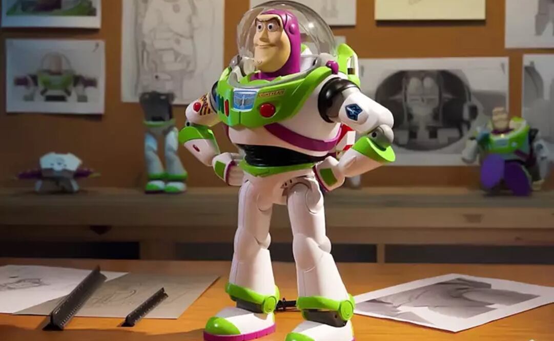 La figura cuenta con acciones preestablecidas basadas en escenas de la historia del juguete. Foto: Disney