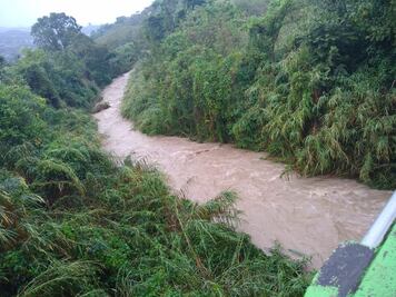 Frente frío deja deslaves y crecimiento de Ríos en Chiapas
