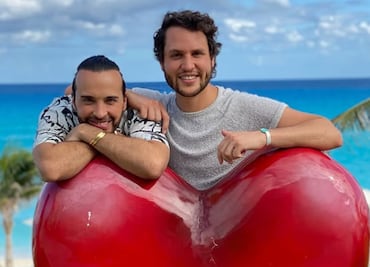 ¡Apio Quijano, integrante de Kabah, se compromete con su novio! y comparte cómo fue el romántico momento