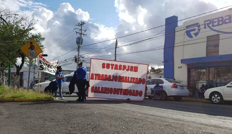 Trabajadores del Poder Judicial en Michoacán se van a paro por falta de pago 