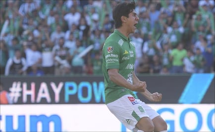 J.J. Macías, el único mexicano goleador