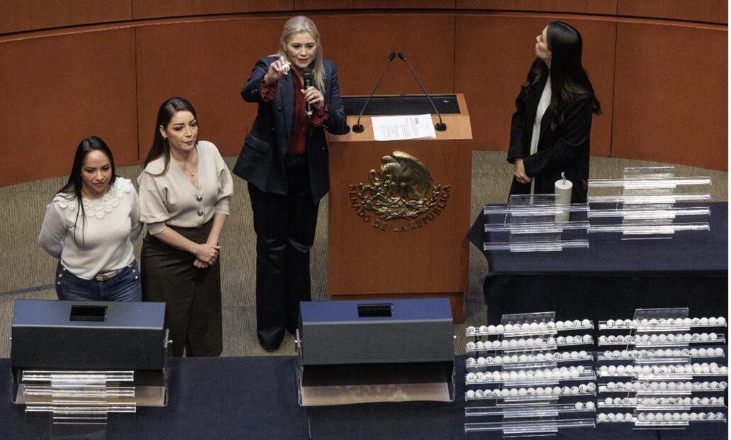 El Senado de la República inició el proceso de insaculación para elegir 414  magistraturas y 371 juzgados de circuito en los que se elegirán juzgadores por voto popular el 1 de junio del 2025. Fotos: Yaretzy M. Osnaya / EL UNIVERSAL