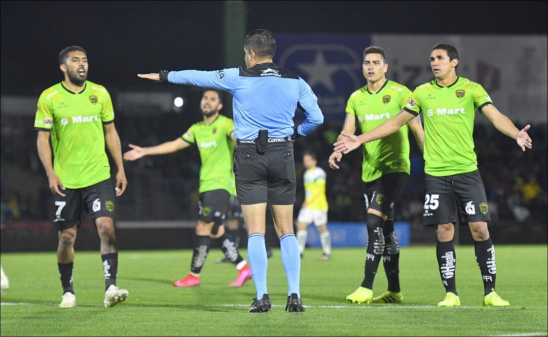 El VAR debe dirigir los partidos