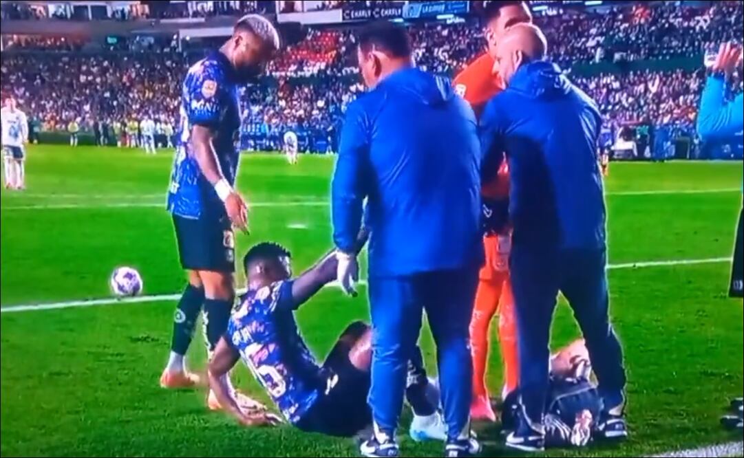 Jugadores del América protagonizan fuerte discusión en pleno juego ante León - Foto: Captura de pantalla