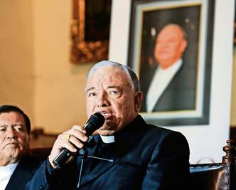 Sandoval, entre complots y sotanas