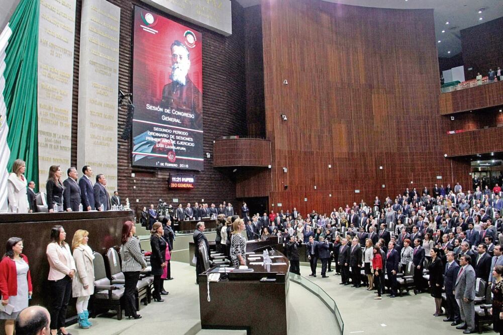 En la Cámara de Diputados se llevó a cabo la sesión del Congreso general, con lo que se iniciaron los trabajos del segundo periodo ordinario de sesiones del primer año de ejercicio de la 63 Legislatura (JUAN BOITES. EL UNIVERSAL)