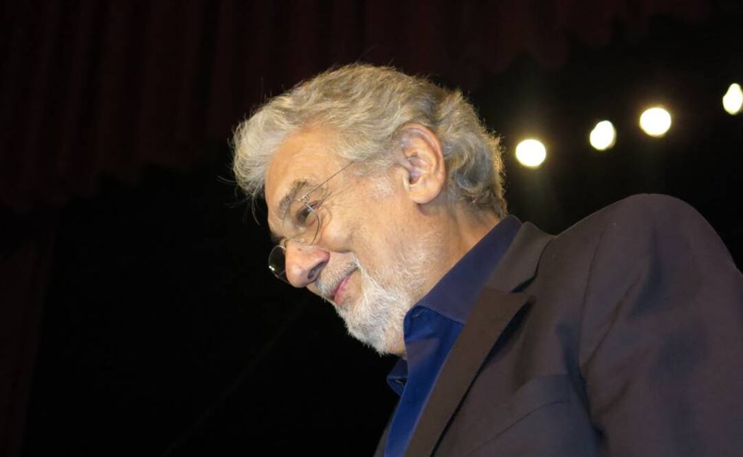 Domingo, que cumple 75 años el próximo 21 de enero, interpretará los pasajes "I'm off to chez Maxim's" y "Silent Lips" de la opereta "La Viuda Alegre". FOTO: AP.