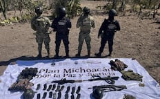 Tras ataque armado, Semar decomisa drogas, vehículos y armas en Arteaga, Michoacán; agresores huyeron