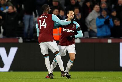 "Chicharito" le da el empate al West Ham 