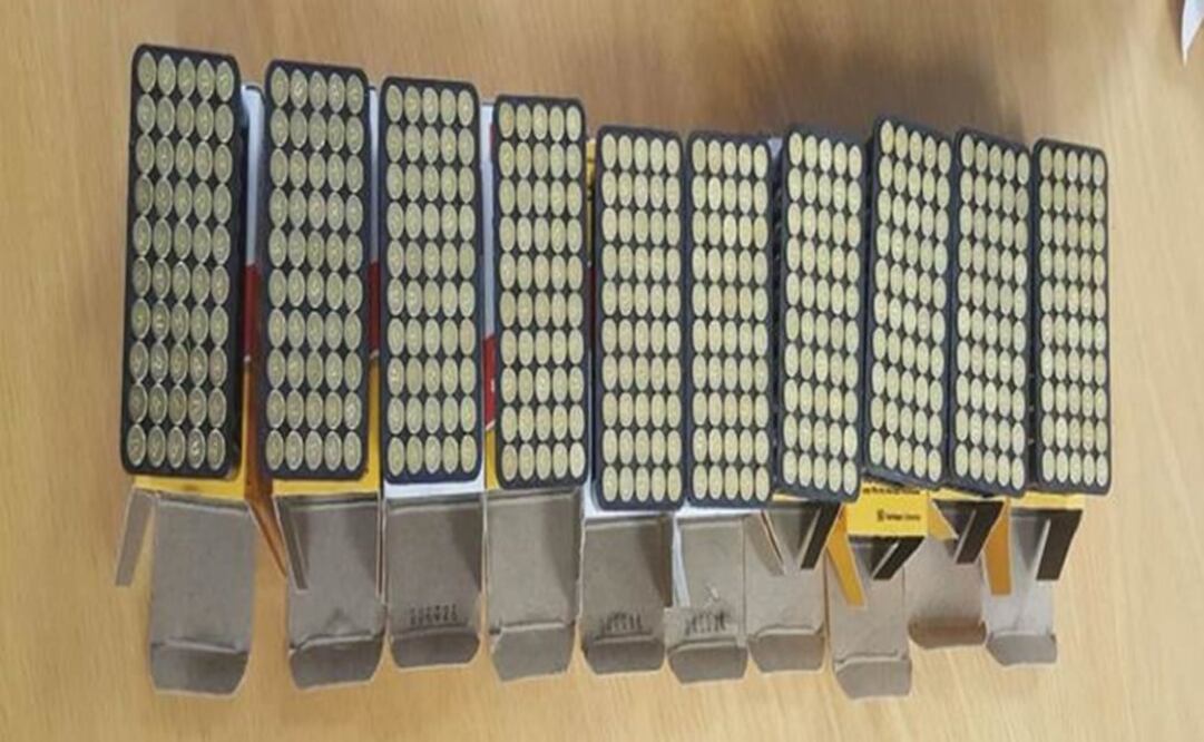 La maleta y las municiones quedaron a disposición del Agente del Ministerio Público de la Federación. /Especial