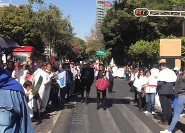 Procesión provoca caos vial en la Benito Juárez