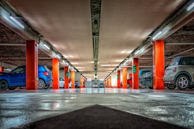 Estas apps te ayudarán a buscar estacionamiento