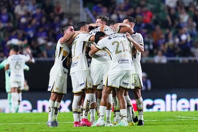 Pumas golea al Mazatlán FC con doblete de Guillermo Martínez y alarga su racha invicta