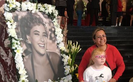 Fan de Silvia Pinal viaja de Neza a Bellas Artes sin éxito: "me siento frustrada por no haberla podido despedir"