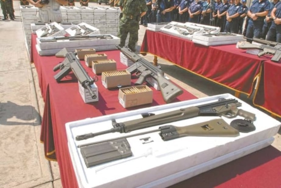Gobierno de México alista compra masiva de armas y balas; gastará 228.9 mdp