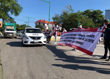 Video: Integrantes de la CNTE se manifiestan previo a reunión de AMLO con Presidentes en Palenque