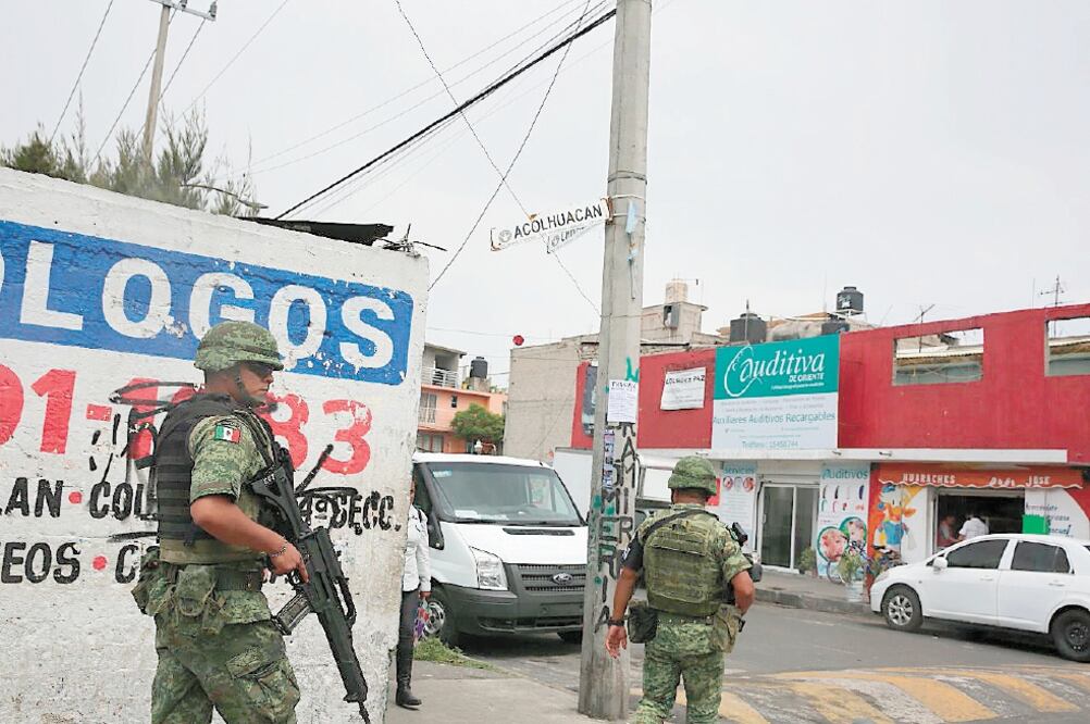 Vigilancia. Desde ayer los agentes patrullan las calles de la colonia Arenal, en la alcaldía Venustiano Carranza. Foto: ESPECIAL