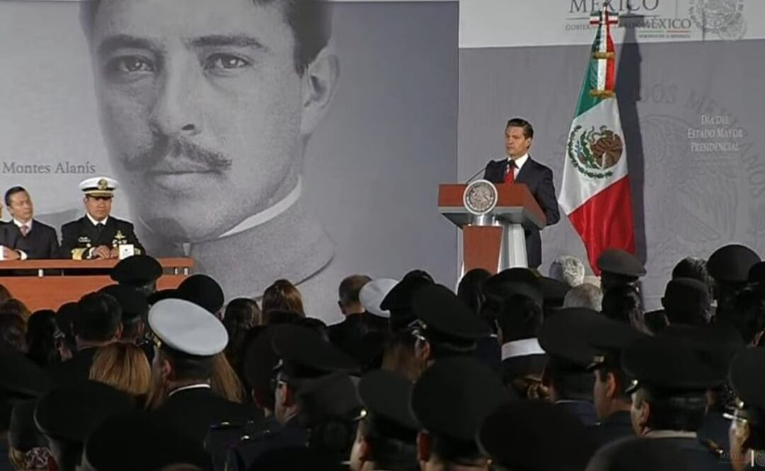 El Presidente encabezó en Molino del Rey la ceremonia por el Día del Estado Mayor Presidencial. /Especial - Presidencia de la República)