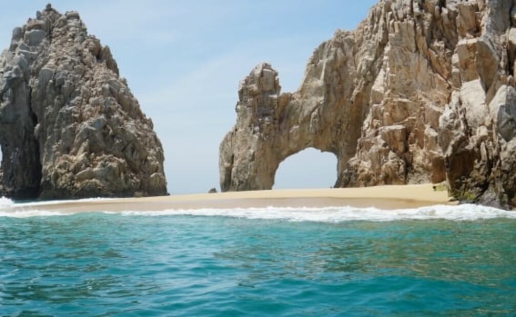 ¿Por qué el Arco de Los Cabos se queda sin arena?