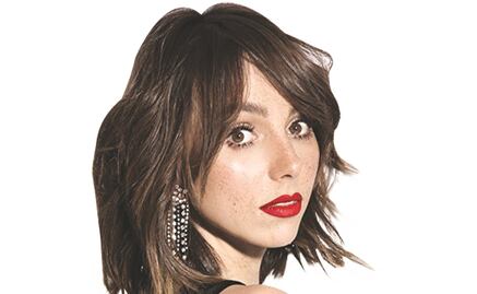 Le cuelgan milagritos (y novios) a Natalia Téllez