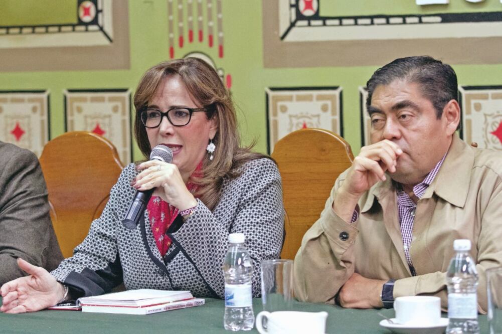 En rueda de prensa, Yeidckol Polevnsky dijo que la elección de gobernador en Puebla es igual a la de 2006, cuando Felipe Calderón le arrebató el triunfo a Andrés Manuel López Obrador. (TOMADA DE TWITTER)