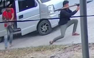 VIDEO: En Filipinas atacan con un lanzacohetes a alcalde; el funcionario sobrevivió al intento de asesinato