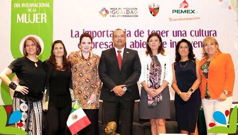 Magistrada del TEPJF participa en panel de cultura empresarial