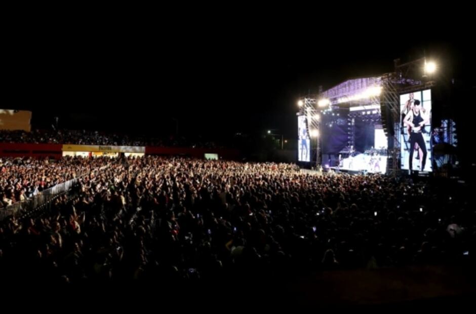 “Cuiden a los niños”, aconsejó Chayanne en Mérida