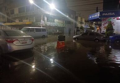 Inundaciones persisten en Nezahualcóyotl; tres colonias siguen anegadas tras la tromba del sábado
