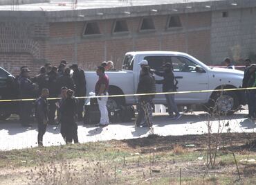 Abandonan 4 cuerpos en un vehículo en Puebla