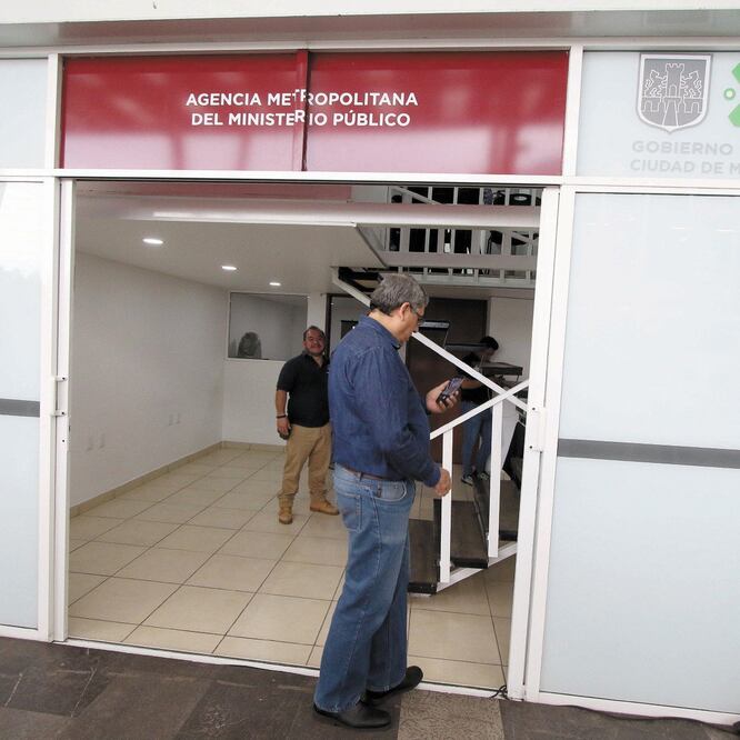 La encuesta de la CEAV reveló que 15% de quienes no acuden al Ministerio Público a denunciar un ilícito es porque implica trámites largos o difíciles; otro 15%, por no tener pruebas. ARCHIVO EL UNIVERSAL