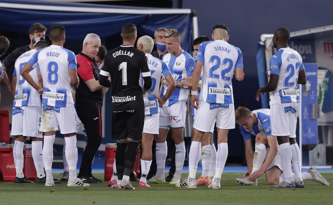Javier Aguirre y el Leganés descendieron a segunda división al empatar con el Real Madrid - FOTO: EFE