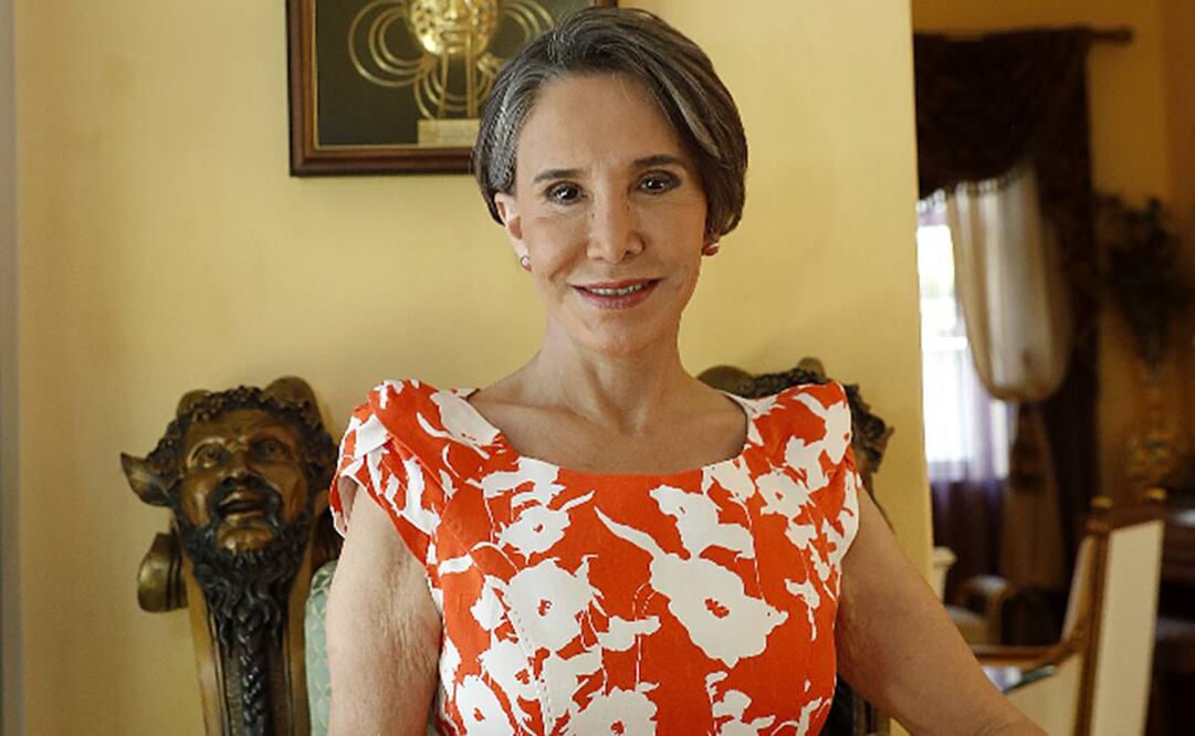 Meza afirma que productos relacionados con la figura de Gómez Bolaños no se han realizado con la calidad que se exesposo hubiera querido.