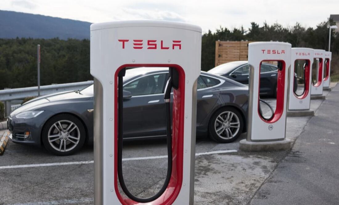 Tesla advierte a sus clientes de futuros apagones