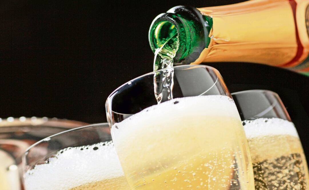 Holiday parties take place for weeks - Photo: Stock Photo/EL UNIVERSAL