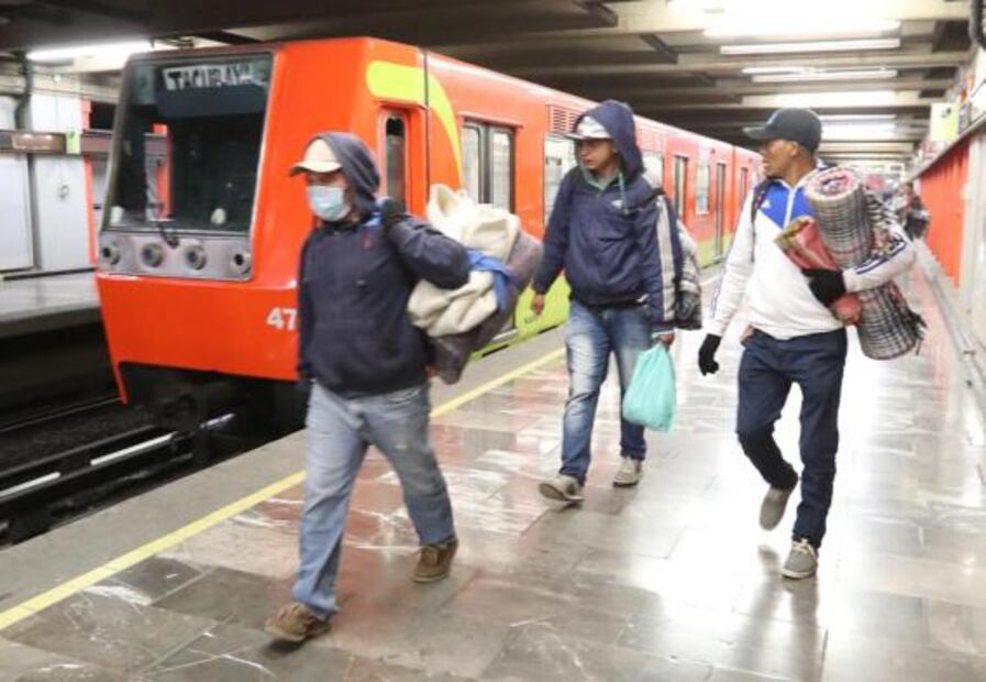 Salen dos mil 300 migrantes rumbo a Tijuana