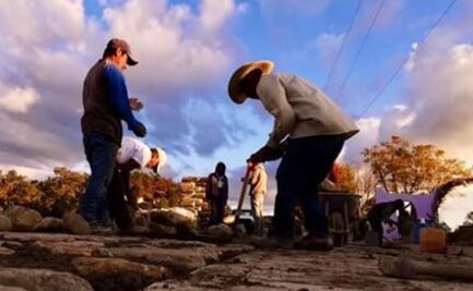 SCT continúa con pavimentación de caminos en “municipios de la esperanza”