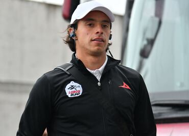 Ex portero de las Chivas celebra gol del Necaxa y es insultado