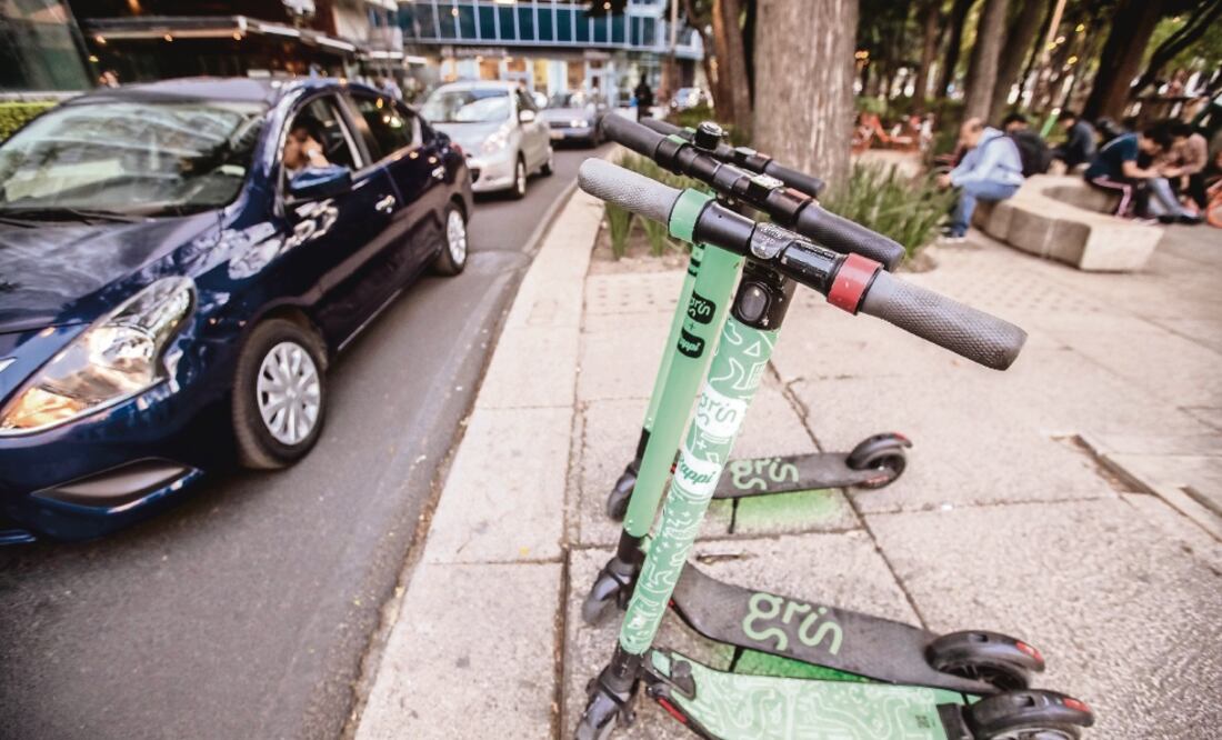 Desde el 14 de febrero autoridades retiraron más de 200 monopatines de Reforma, aunque la empresa nunca dejó de prestar el servicio. Foto: ARCHIVO EL UNIVERSAL
