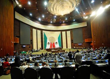 Diputados citan a 10 secretarios por informe de Peña