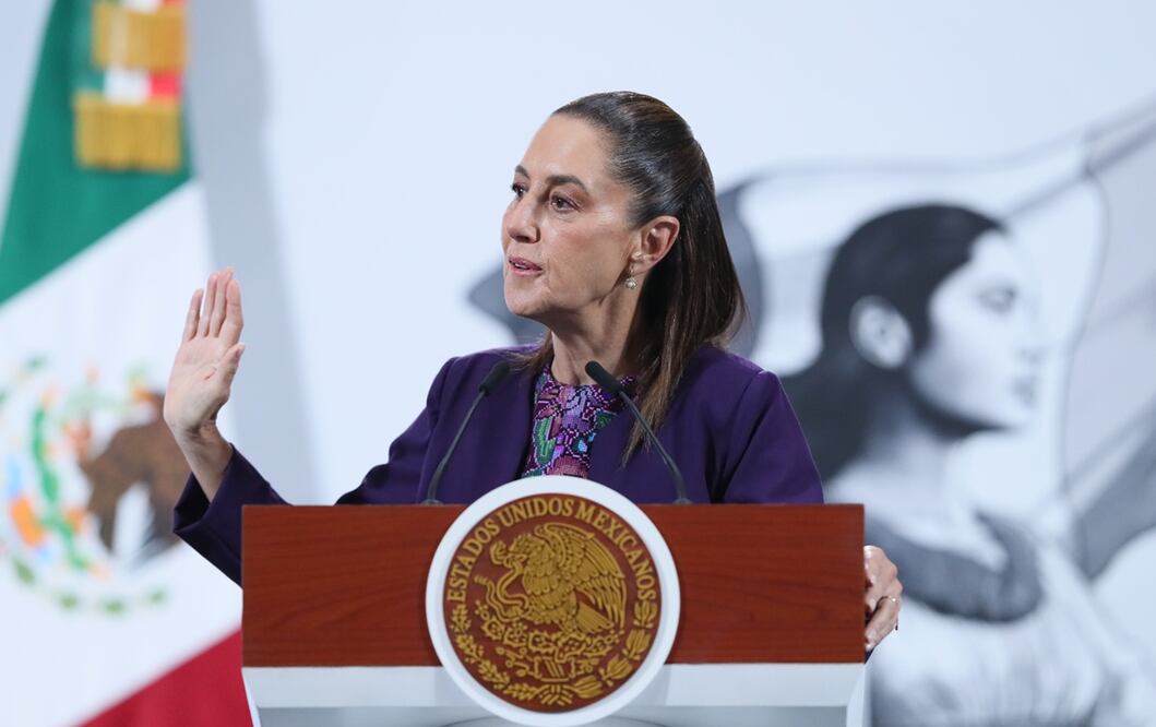 La presidenta de México, Claudia Sheinbaum pardo, durante la mañanera en Palacio Nacional de la Ciudad de México, el jueves 30 de octubre de 2025. Foto: EFE