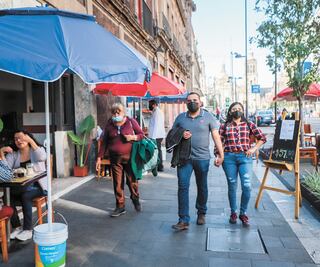 Con fallas, arranca sitio web de registro para vacunación