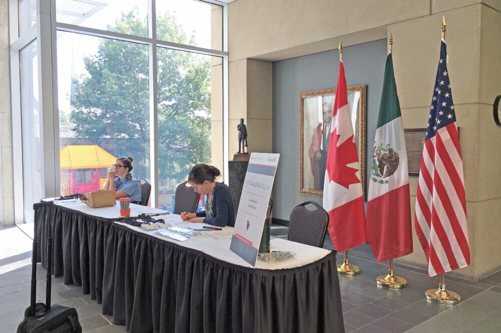 Analistas del sector privado advierten que se mantiene la incertidumbre por la renegociación del TLCAN. (ARCHIVO EL UNIVERSAL)