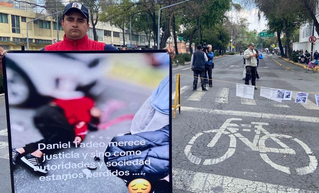 Familiares y amigos de motociclista fallecido, piden justicia. (04/02/2025) Foto: Juan Carlos Williams | El Universal