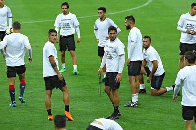 Chivas pide no convocar a dos de sus pilares