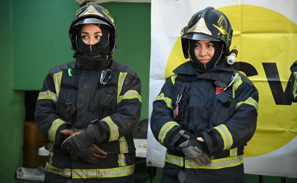 Anuncian convocatoria para segunda generación de bomberas “líderes de célula” en CDMX.
Foto: Especial.