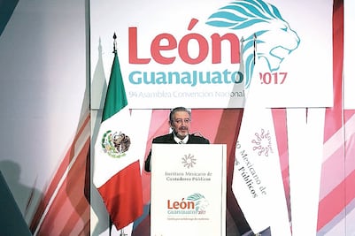 Jueces imparciales dan paz social, dice Aguilar